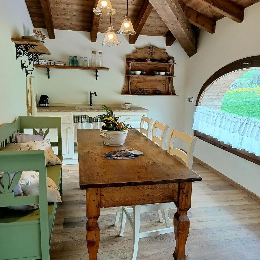 Agriturismo La Casetta - Ospitalita Rurale Familiare Montese Kültér fotó